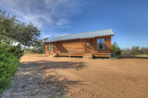 Mesquite Cabin with Hot Tub & Hill Country Views